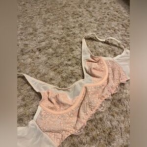 size medium hardly worn before urban outfitters pink bralette